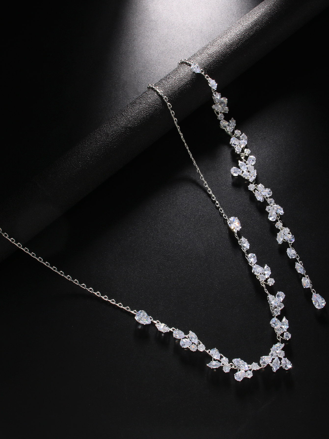 クリスタルリーフバックドロップネックレスラインストーンブライ - Body Jewelry Necklace のレビューと価格
