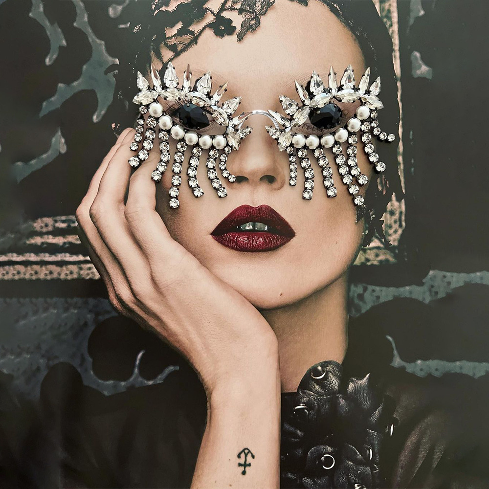 Stonefans-女性用タッセルグラスフレーム、デザイナー - Body Jewelry Retainers のレビューと価格